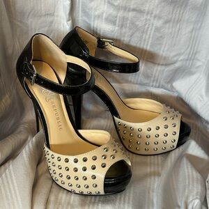 Rock & Republic Black and Cream Studded Heels